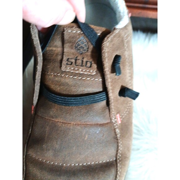 STIO Colter Men's Size 10.5 Low Top Brown Suede Slip-On Comfort Shoes - Picture 2 of 8
